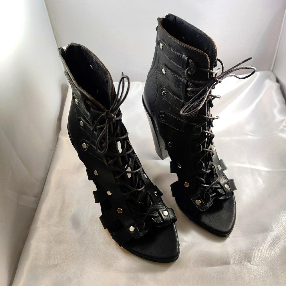 Stylish Black Lace-Up Women's Boots